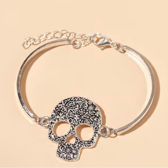 1 Pc Skull Bangle Bracelet Gothic Alloy Hand Jewelry Halloween Decoration - Picture 3 of 6